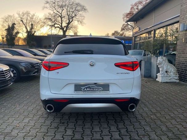 Alfa Romeo Stelvio 2.2 Diesel 16V AT8 Q4 Lusso 154 kW image number 6