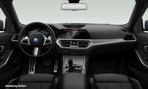 BMW 320 Touring e M Sport xDrive 150 kW image number 4