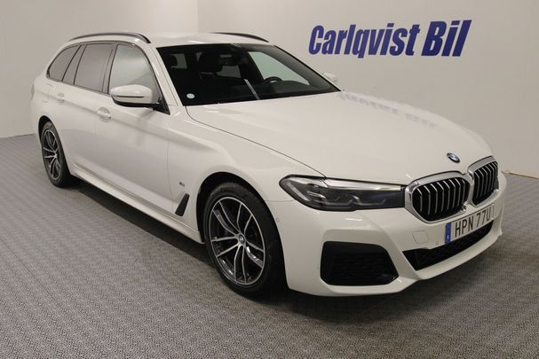 BMW 530i Touring xDrive 185 kW image number 2