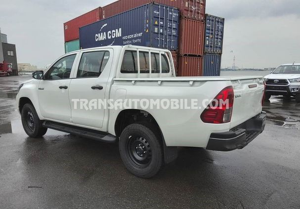 Toyota Hilux Cab 108 kW image number 3