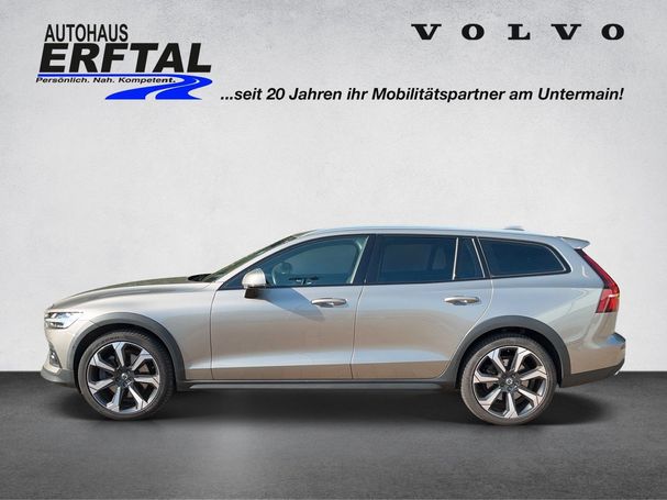 Volvo V60 Cross Country T5 AWD Pro 184 kW image number 1