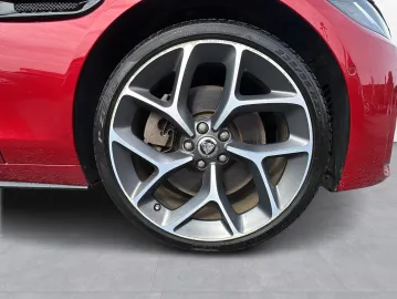 Car image 33
