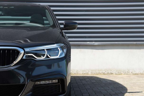 BMW 520i 135 kW image number 38