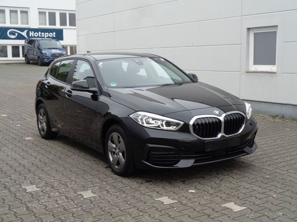 BMW 118i Advantage 100 kW image number 2