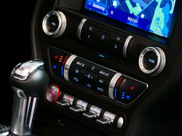 Car image 41