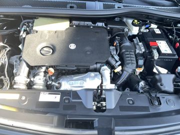 Car image 32