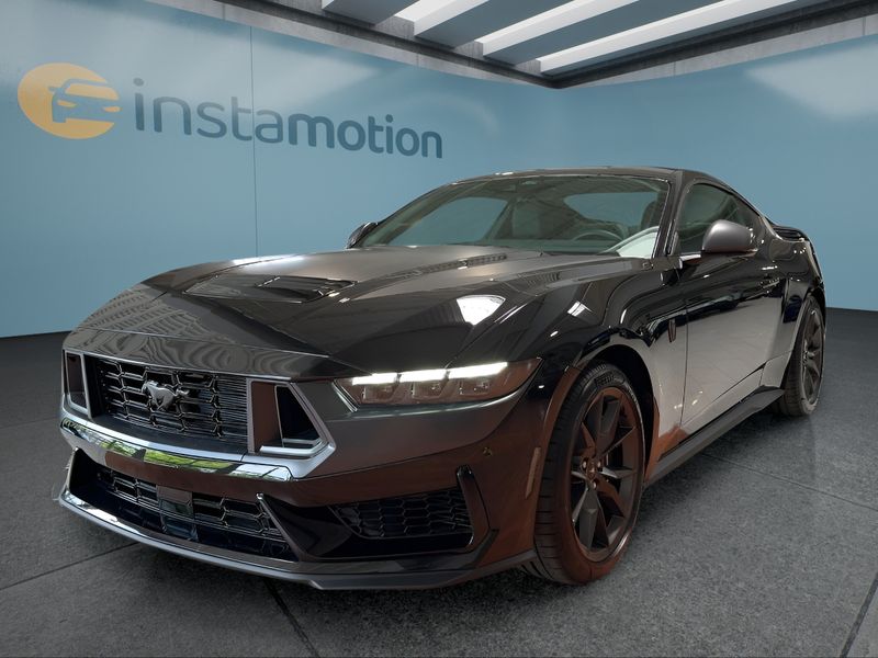 Ford Mustang Dark Horse