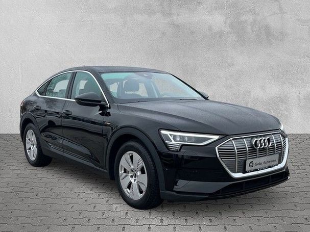 Audi e-tron 50 quattro Sportback 230 kW image number 2