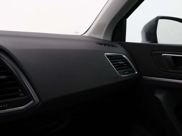 Car image 33