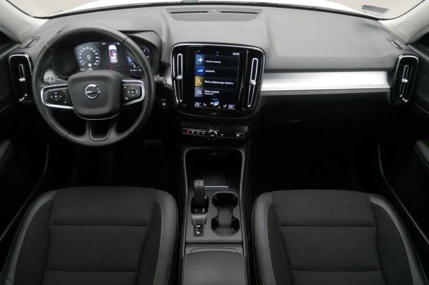 Volvo XC40 110 kW image number 8