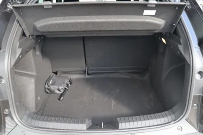Car image 28