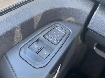 Car image 50
