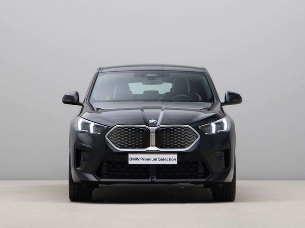 BMW iX2 xDrive30 225 kW image number 6