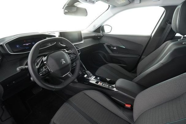 Peugeot 2008 PureTech 130 Allure 96 kW image number 8