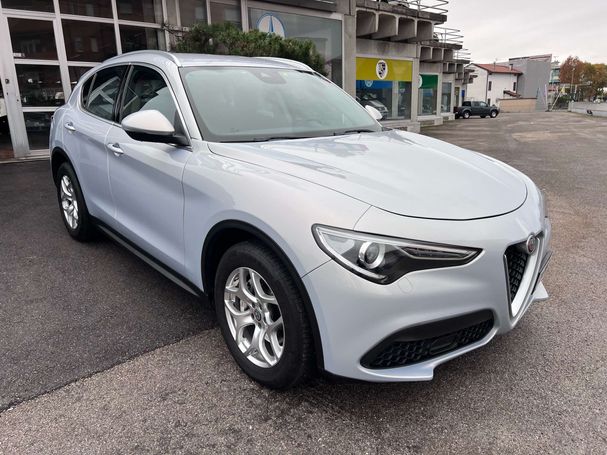 Alfa Romeo Stelvio 2.2 Q4 140 kW image number 2