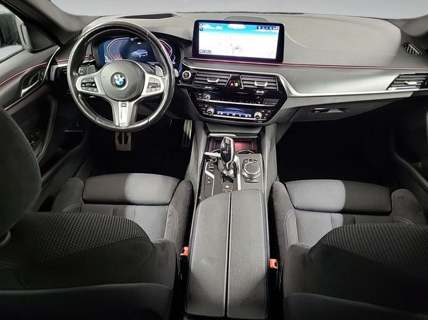 BMW 520d Touring xDrive 140 kW image number 7