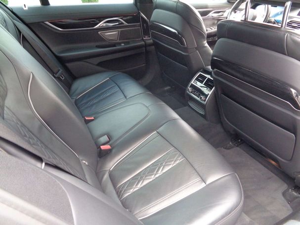 BMW 730 M Sport 210 kW image number 6