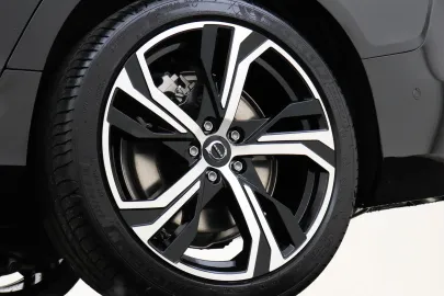 Car image 39