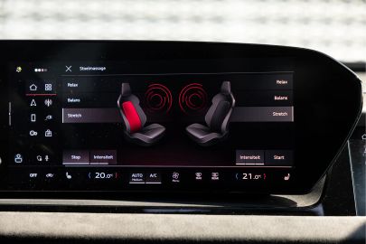 Car image 37