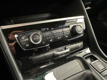 Car image 36