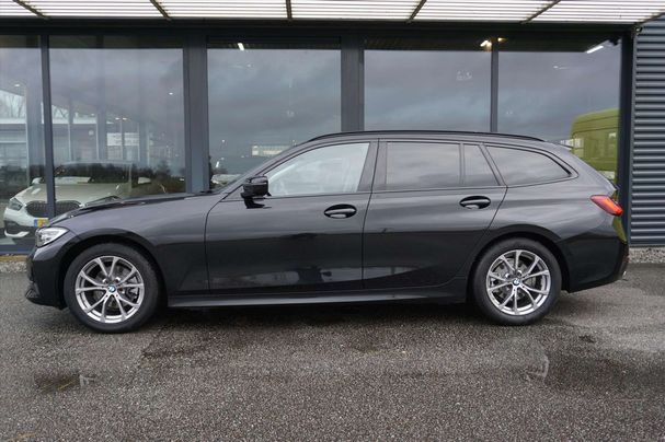 BMW 320i Touring 135 kW image number 5