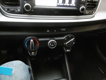 Car image 29