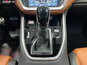 Car image 37