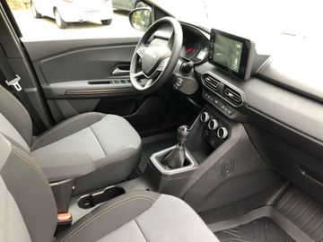 Car image 6