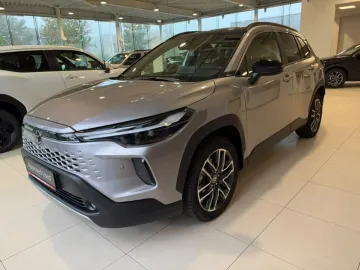 Car image 26