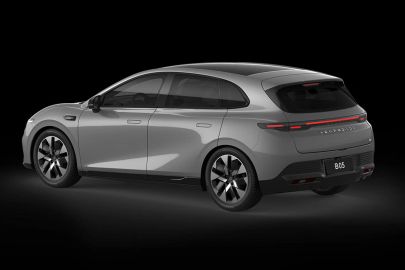 Car image 3