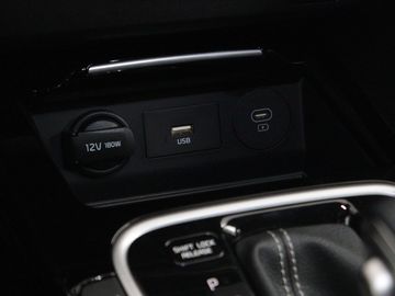 Car image 28