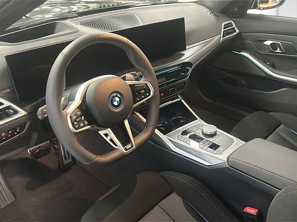 BMW 330 Touring xDrive 185 kW image number 12