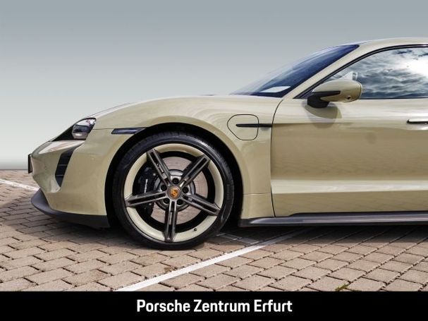 Porsche Taycan GTS 440 kW image number 24