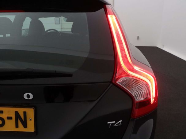 Volvo V60 T4 140 kW image number 31