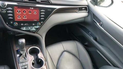 Car image 21