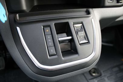 Car image 37