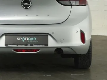 Car image 30
