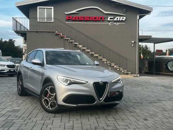 Alfa Romeo Stelvio 2.2 118 kW image number 2