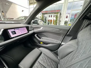 Car image 37