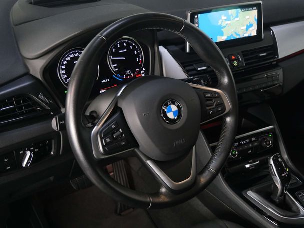 BMW 220i Gran Tourer 141 kW image number 13