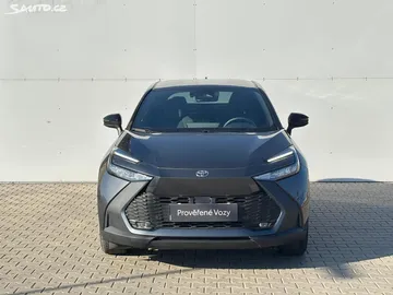 Car image 3