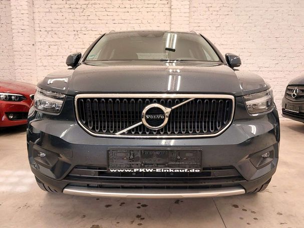 Volvo XC40 B4 Momentum Pro AWD Geartronic 145 kW image number 8