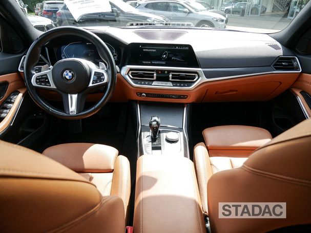 BMW 330 e Luxury Line 215 kW image number 11