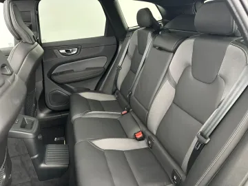 Car image 43