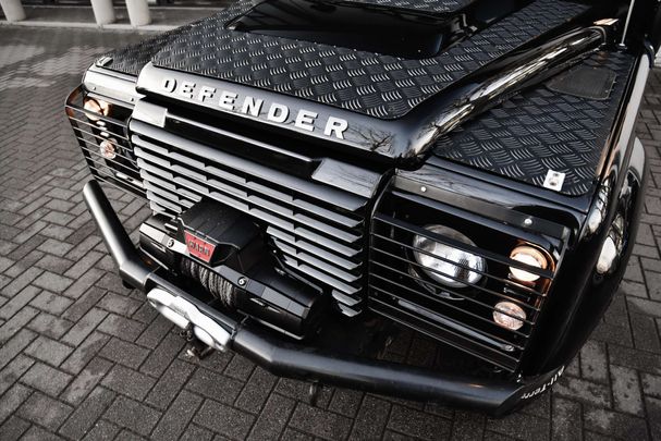 Land Rover Defender 110 2.2 TD 90 kW image number 23