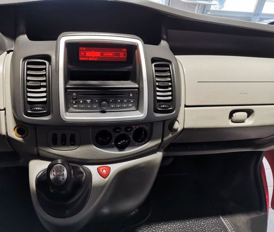 Renault Trafic 84 kW image number 14