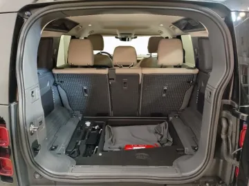 Car image 28