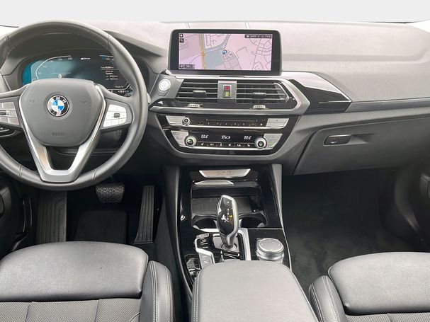 BMW X3 xDrive30e xLine 215 kW image number 10