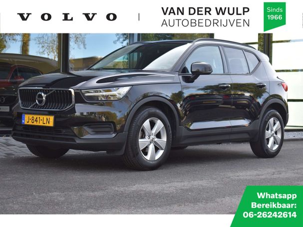 Volvo XC40 T2 Momentum 95 kW image number 1