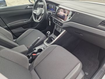 Car image 21